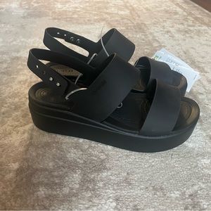 Crocs Brooklyn Low Wedge